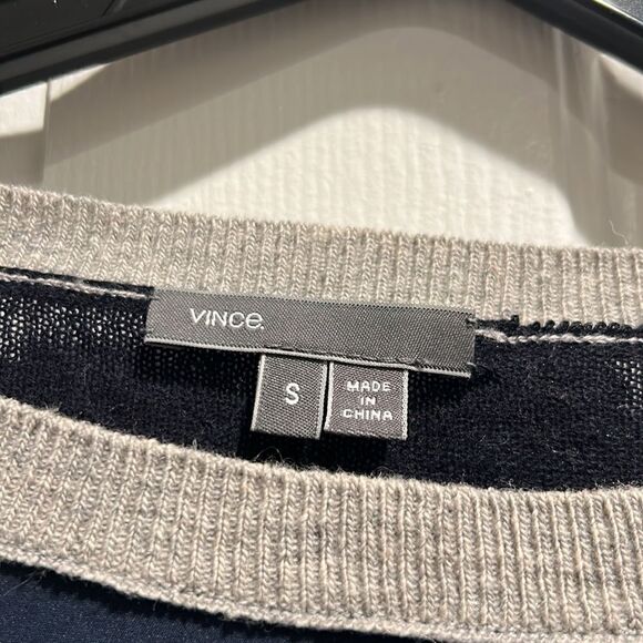 Vince Navy/Gray Sweater, Size Small - Picture 5 of 7